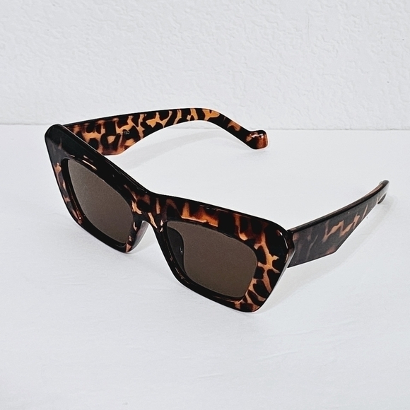 New! 2 Pack Kenna Cat Eye Sunglasses Black Brown Tortoise Shell Bundle main image 7